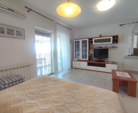 Immeuble avec vue mer à Fazana, à 500 mètres de la mer - pic 75