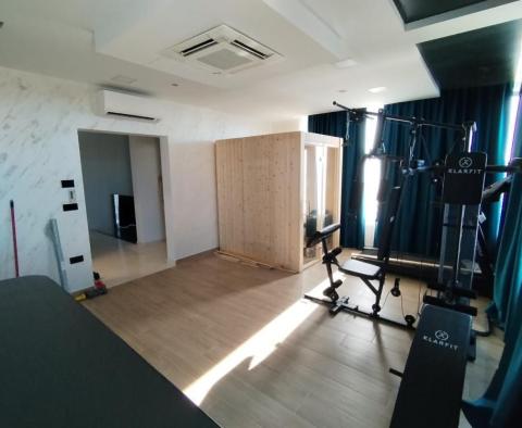 Stunning new modern villa in Medulin, 150 meters from the sea - pic 18