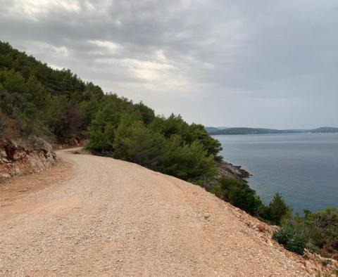 Agro land plot for sale in Jelsa area, on Hvar island - 1st line to the sea - pic 9