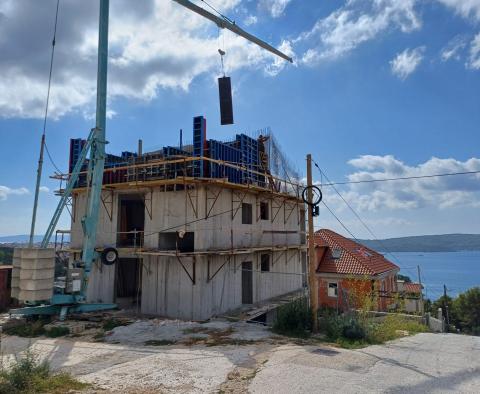 Idealny penthouse na półwyspie Ciovo w nowej butikowej rezydencji - pic 13