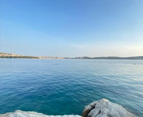 Seltene neue Villa in der 1. Reihe zum Meer auf Ciovo - foto 26