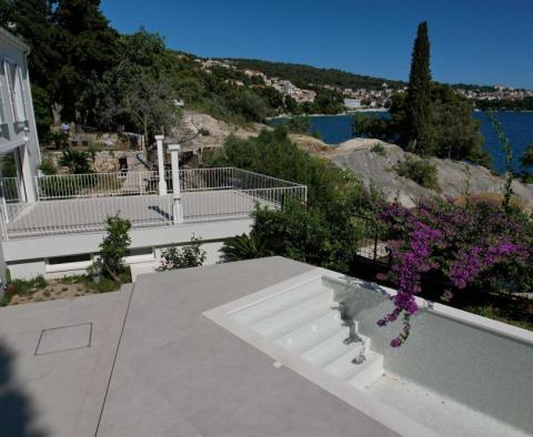 Seltene neue Villa in der 1. Reihe zum Meer auf Ciovo - foto 37