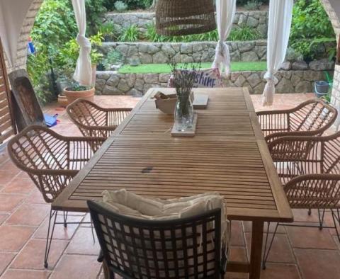 Wunderschöne Wohnung in Njivice, Omišalj, 450 Meter vom Meer entfernt - foto 13