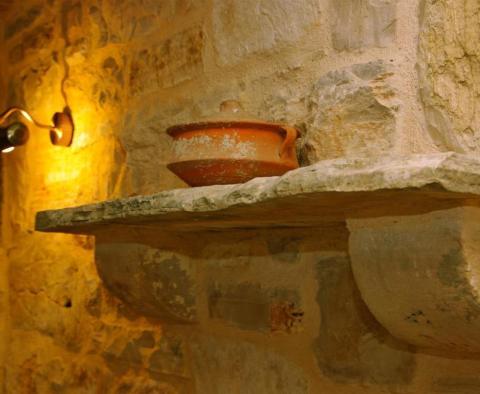 Boutique-hôtel de 7 chambres en bord de mer sur Korcula - pic 34