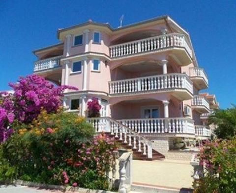 Apartmanház Viron, mindössze 40 méterre a strandtól - pic 4