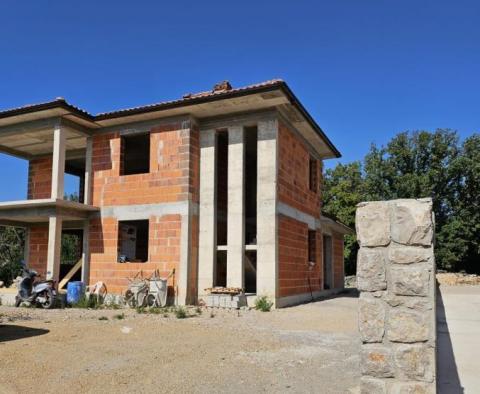 Rohbau-Villa in ruhiger Lage in Vrbnik auf der Insel Krk - foto 2