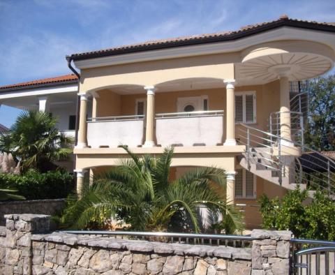 House of three apartments in Malinska, Krk island, 1,5 km from the sea - pic 2