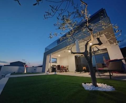 Magnifique villa neuve à Banjol, île de Rab, à seulement 200 m de la mer ! - pic 13
