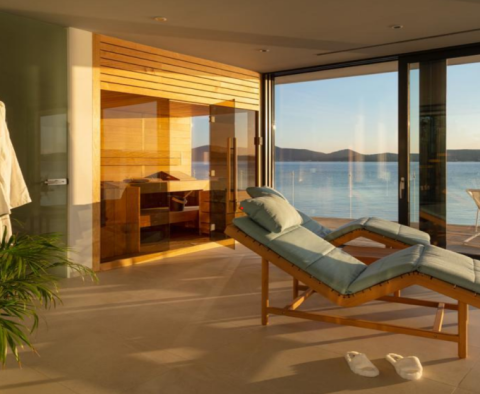 Csodálatos 1. vonalbeli modern villa a tengerparton Zadar környékén - pic 19