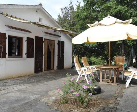 Skvělá nemovitost na prodej v oblasti Rovinj jen 1 km od moře, téměř 2 ha půdy! - pic 21