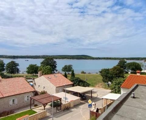 Luxus apartman egy új épületben, 100 m-re a tengertől, panorámás kilátással a tengerre Medulinban - pic 26