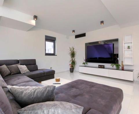 Bright new villa in Vodnjan area - pic 13
