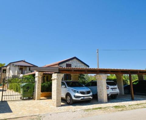 Propriété touristique de 10 logements sur Vir, composée des deux appart-houses - pic 13