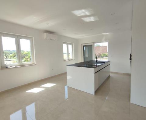 Super villa in Crveni Vrh, Umag cca. 1 km from the beach - pic 8