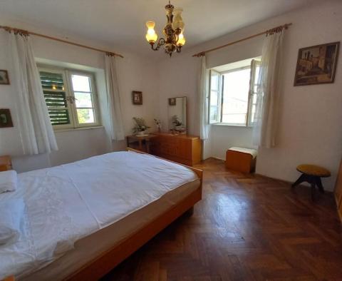 Romantic retro apartment in a maintained seaside house, center of Volosko, 100 meters from the sea only - pic 10