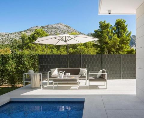 Magnificent modern villa cca. 100 meters from the sandy beach in Starigrad-Paklenica area - pic 32