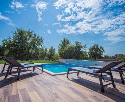 Bájos kis villa Porečben - pic 12