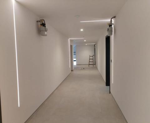 Luxusní byt smart home o velikosti 96 m2. v centru Puly - pic 13