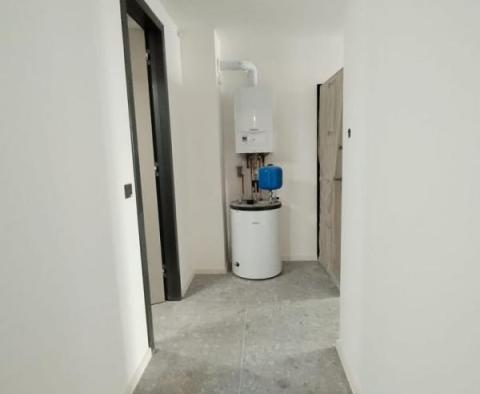 Luxusní byt smart home o velikosti 96 m2. v centru Puly - pic 18