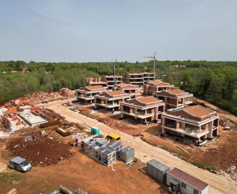 Brandneues 5***** Resort in der Gegend von Umag, 100 Meter vom Strand entfernt - foto 19