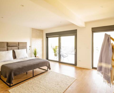 Modern villa úszómedencével Rovinj környékén, 6 km-re a tengertől - pic 40