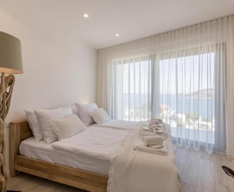 Futuristic villa in Razanj area of Rogoznica 150 meters from the sea - pic 17