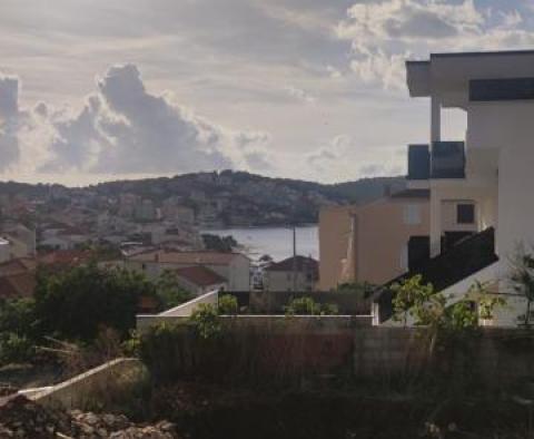 Penthouse dans une nouvelle résidence de charme à Ciovo, à 200 mètres de la mer - pic 9