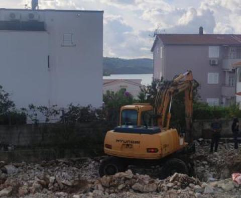 Penthouse dans une nouvelle résidence de charme à Ciovo, à 200 mètres de la mer - pic 11
