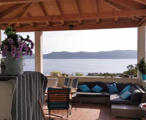 Magnifique maison en pierre avec vue dégagée sur la mer sur l'île d'Iz dans la région de Zadar - pic 8