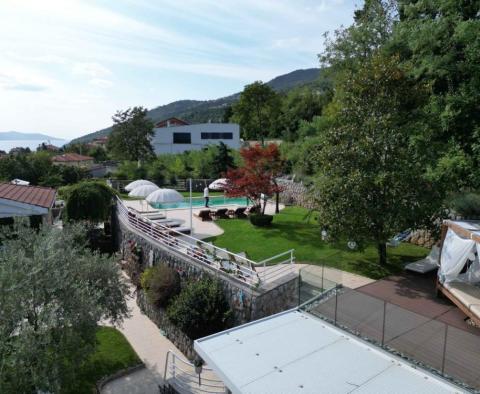 Apartment building of 700m2 with a swimming pool in Lovran + 6000m2 of land with a project for a wellness resort with 28 rooms - pic 19