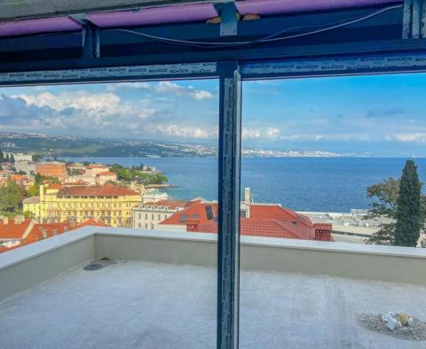 Luxurious apartment in an exclusive location in the centre of Opatija - pic 2