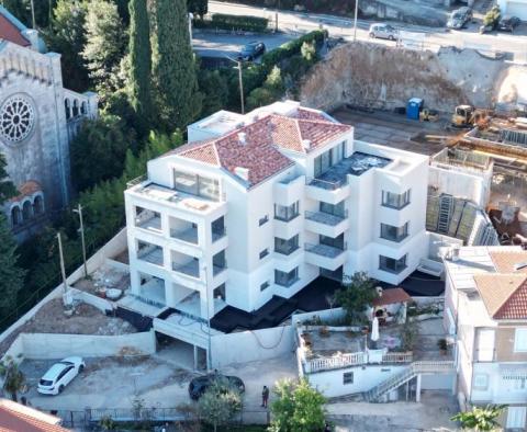 Luxurious apartment in an exclusive location in the centre of Opatija - pic 43