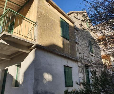 House in Makarska centre for renovation - pic 9