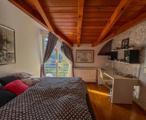 Kedvezményes! Kiváló apartman egy újabb épületben, medencével a strand közelében, panorámás kilátással és garázzsal Iciciben! - pic 15
