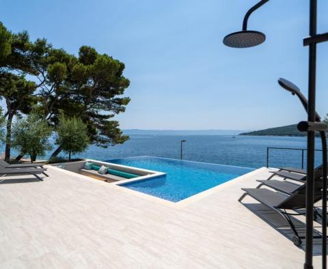 New villa on Brac on the 1st line to the sea, with boat mooring - pic 35
