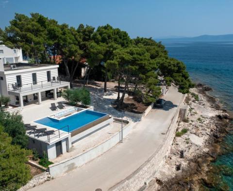 New villa on Brac on the 1st line to the sea, with boat mooring - pic 41