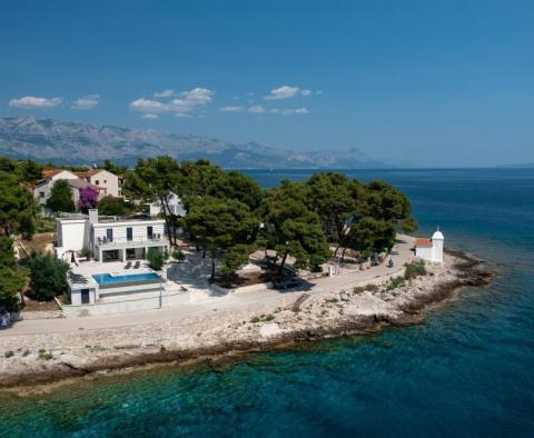 New villa on Brac on the 1st line to the sea, with boat mooring - pic 42