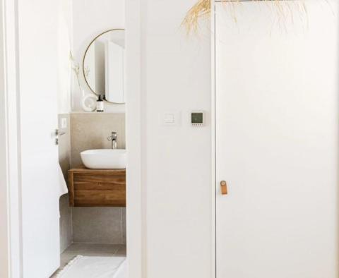 Modern egyszintes villa úszómedencével Rabac környékén - pic 27