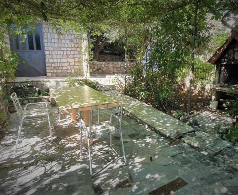 Semi-detached house with sea views in Seget Vranjica, with three apartments - pic 7