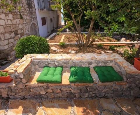 4 apartmanból álló apartmanház Igrane-ban a Makarska riviérán, 40 méterre a tengertől - pic 3