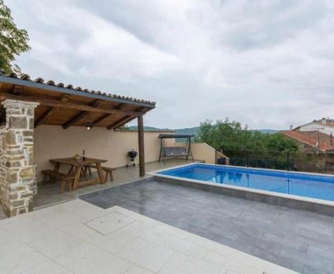 Einheimische Doppelhaushälfte aus Stein mit Swimmingpool in Motovun - foto 10