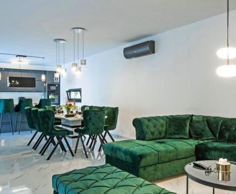 Elegantní vila s bazénem v oblasti Rabac - pic 6