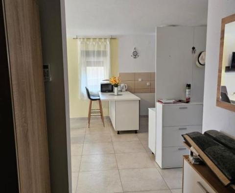 Lakás a földszinten 3 hálószoba + fürdőszoba medencével Rab szigeten! - pic 7
