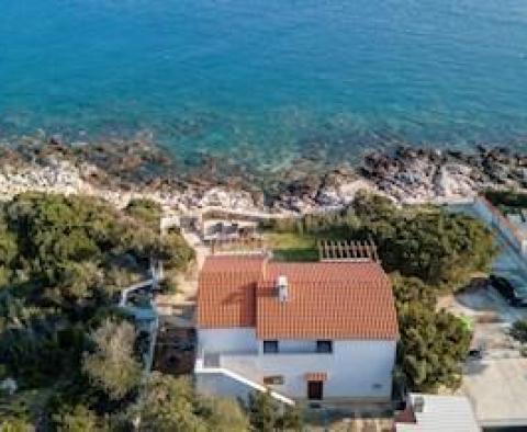 Seafront villa in a superb location on romantic Vis island - pic 34