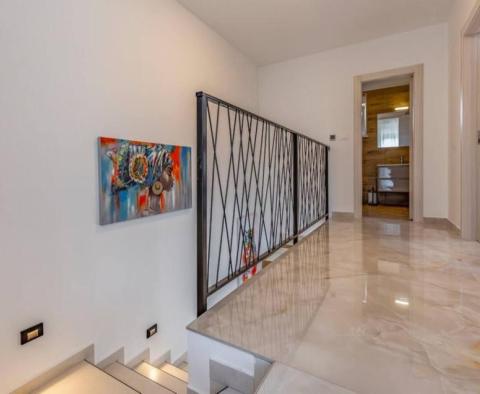Villa moderne non loin du centre de Pula à Valdebek - pic 11