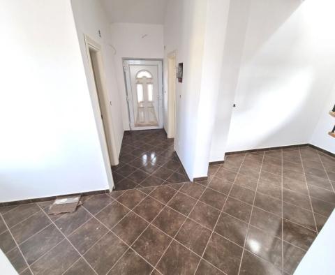 Maison à Marcana, avec garage - pic 4