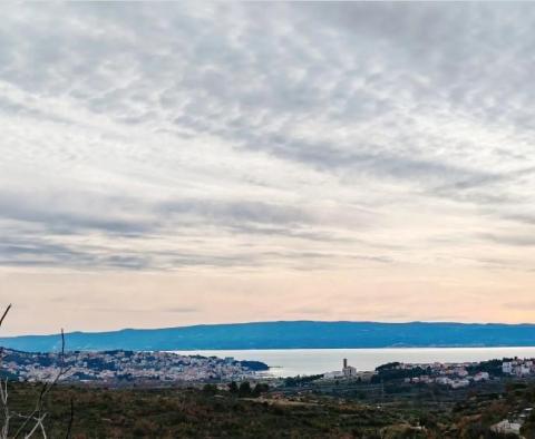Building land with sea views in Split area - pic 3