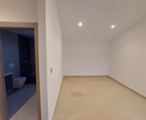 Új isztriai stílusú villa Barbanban eladó - pic 15