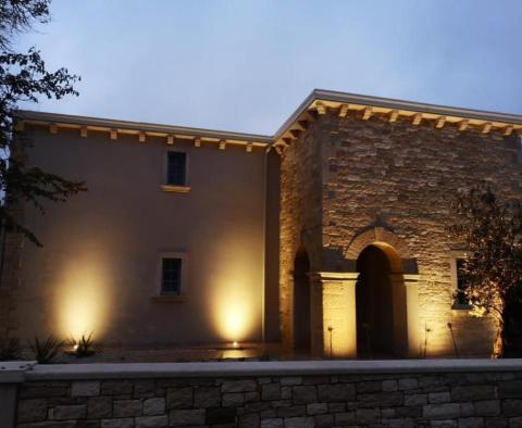 Új isztriai stílusú villa Barbanban eladó - pic 26