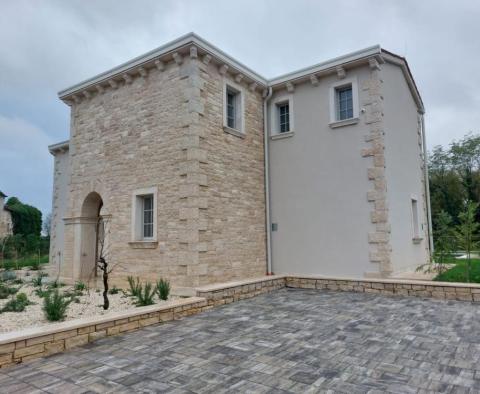 Új isztriai stílusú villa Barbanban eladó - pic 29